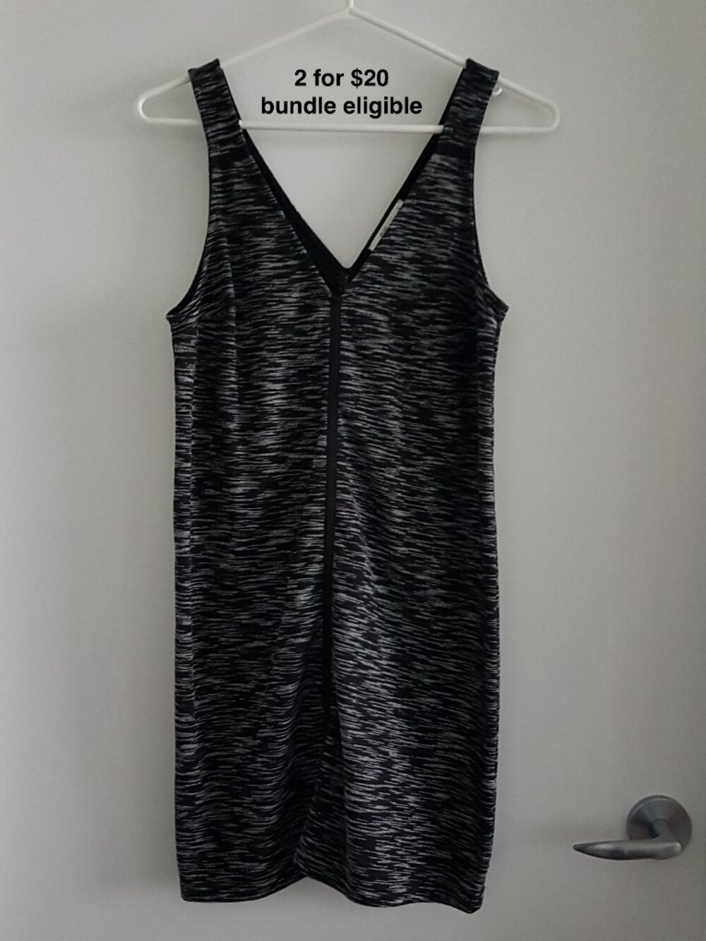 Abercrombie & Fitch Space Dye Grey Fitted Shift Dress V-Neck Sleeveless